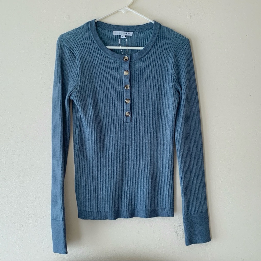 Baltic Born NEW Dusty Blue Henley Neckline Stretchy Ribbed Stevie Sweater Medium - Picture 4 of 12